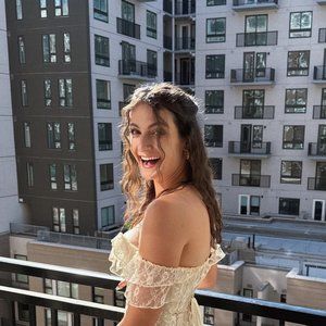 Meet your Posher, Ella